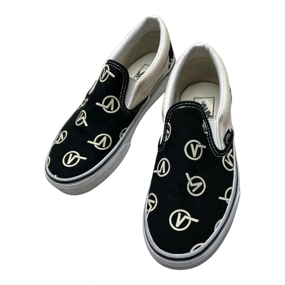 Vans Classic Slip On With Circle V Logo Black and White Size 6.5